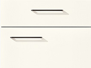 Design minimalista con due eleganti mensole a muro flottanti su uno sfondo neutro e pulito, suggerendo un'estetica moderna e ordinata per interni contemporanei.