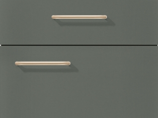 Design minimalista del cassetto della cucina con maniglie lisce orizzontali su una facciata grigio scuro liscia, incarnando eleganza moderna e funzionalità snella.