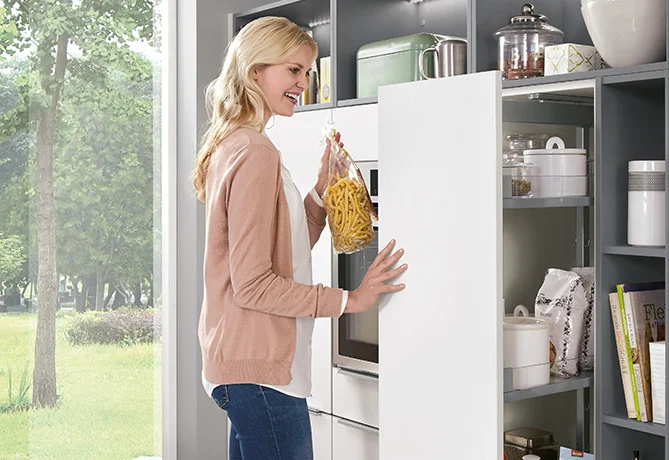 Larder unit – intelligent storage solutions.