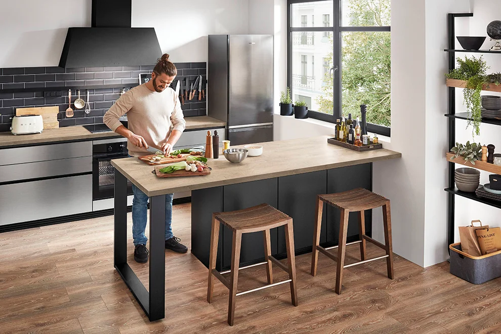 Grifflose Line N Küche INOX 216 - Stahl gebürstet Nachbildung. 