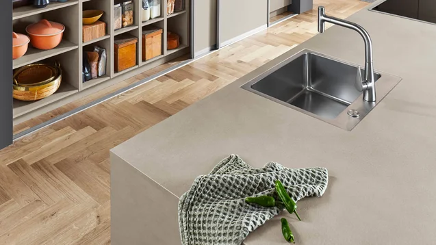 RIVA 842 - Decor beton zand, 7