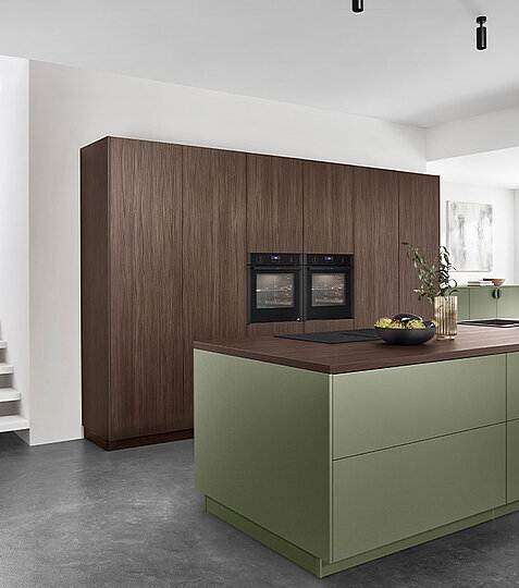 STRUCTURA 407, Nussbaum Milano Nachbildung (3)