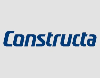 Constructa Logo mit dunkelblauem Schriftzug in kursiver Gestaltung auf hellgrauem Hintergrund