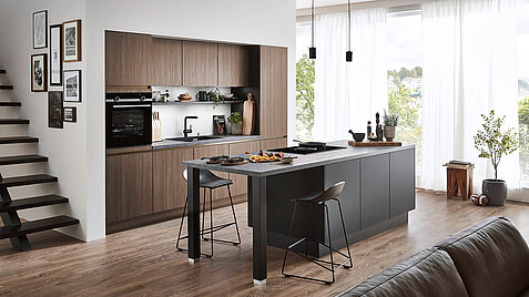 STRUCTURA 407, Nussbaum Milano Nachbildung (4)