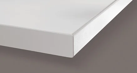 Holzarbeitsplatte für Küche mit N-Kante.