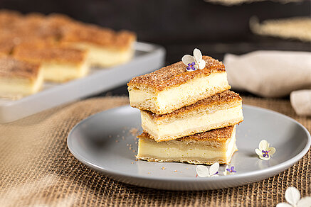 Cheesecake bars