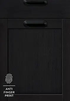 Schwarze Küchenfront FRAME 649 aus Lacklaminat mit Holzstruktur und Antifingerprint-Oberfläche im Detail
