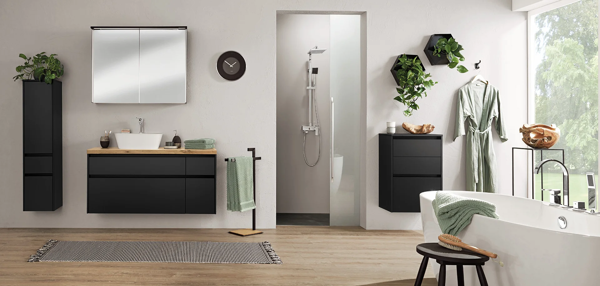 Front 340, Black supermatt