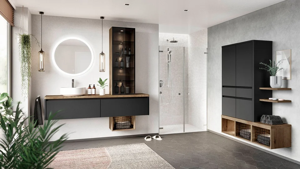 TOUCH 340 - Černá super matná