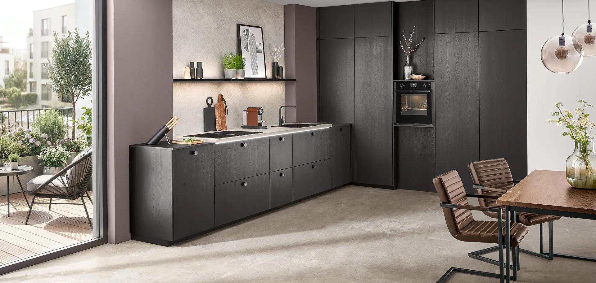 Front 419, Eiche Nero Nachbildung