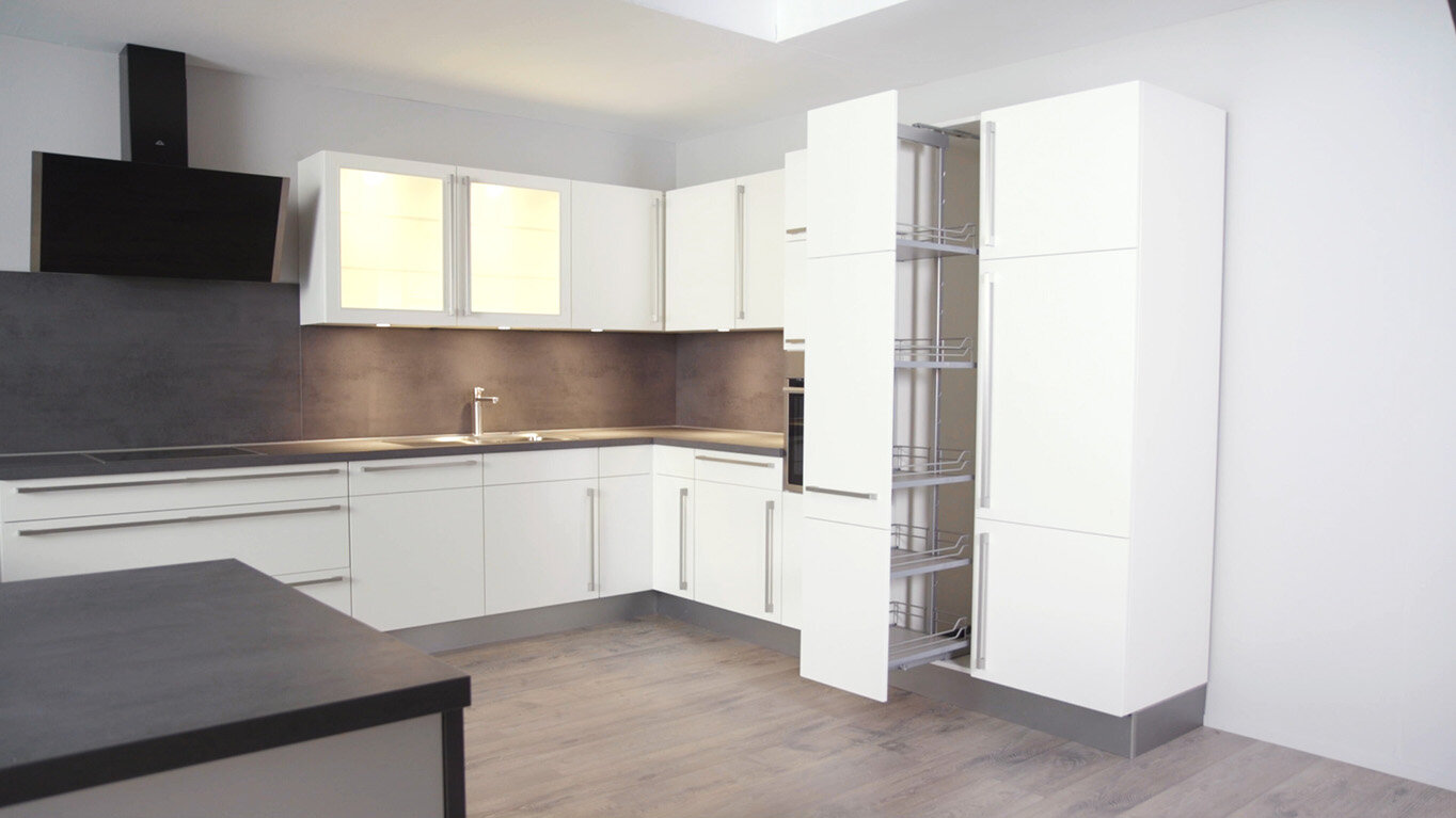 Larder unit 2:13