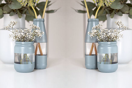  Colourful vases - using homemade chalk paint, you can turn these old containers into a veritable decorative highlight – and bring more colour to the home.
