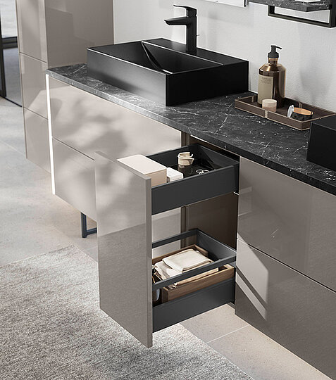 NOVALUX 513, Lacquer, taupe gray high gloss (2)