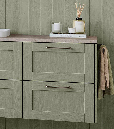 FRAME 617, Stratifié laqué, structure bois Olive (3)