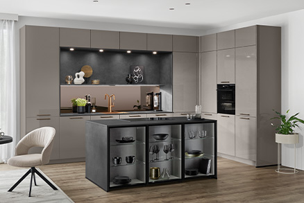 Entdecken Sie die Neuheiten und Trends 2026 für Küche, Bad und Wohnen.