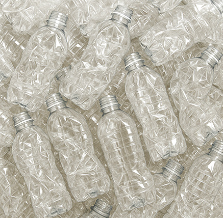 Xtra Ceramic Arbeitsplatte besteht aus recycelten PET Flaschen.